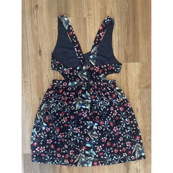 Zara Trafaluc Collection TRF Mini Dress Floral Cutouts Size M - Picture 3 of 5